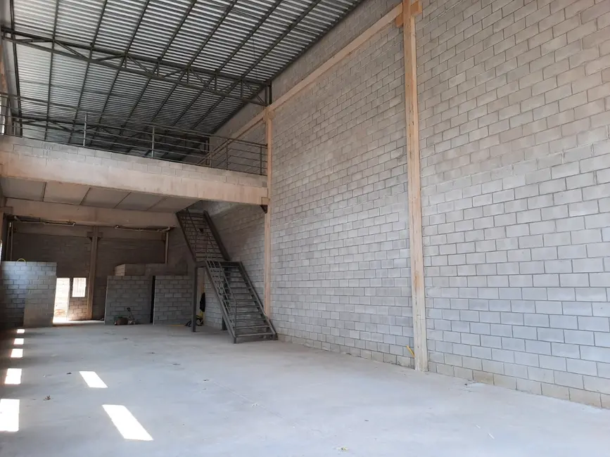 Foto 2 de Armazém / Galpão para alugar, 216m2 em Parque Morumbi, Votorantim - SP