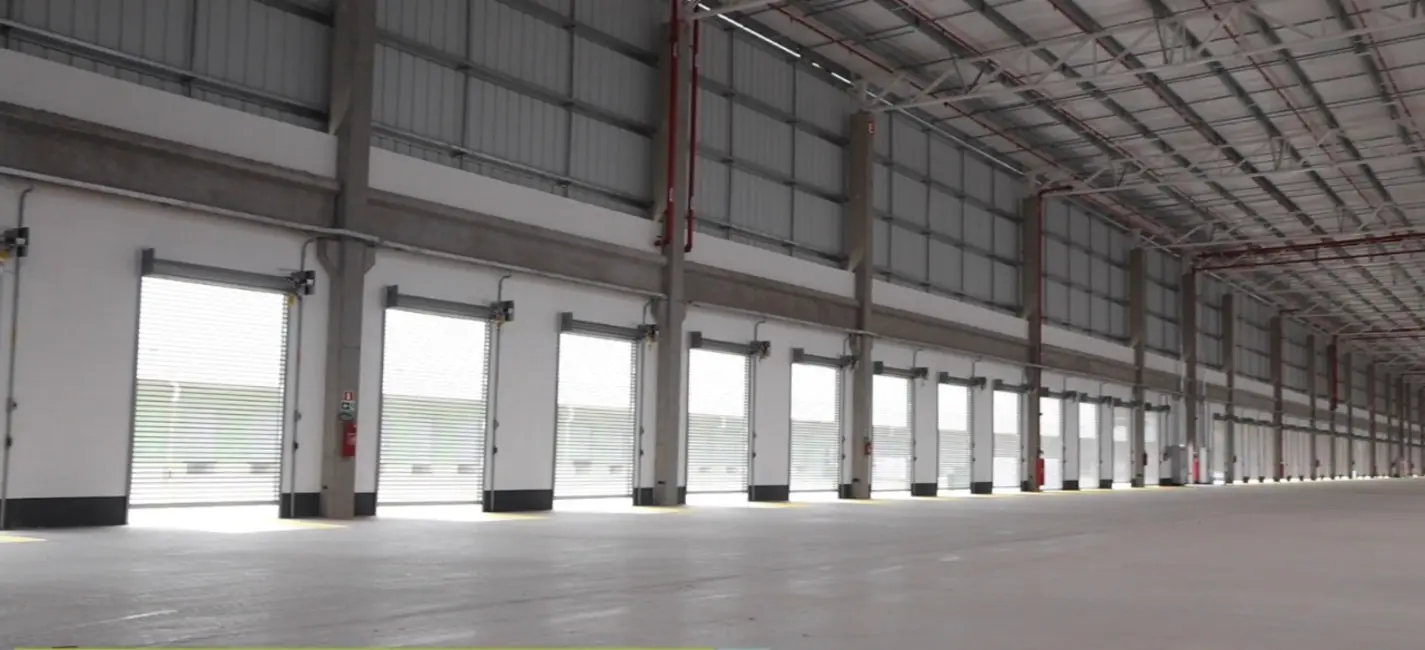 Foto 7 de Armazém / Galpão para alugar, 7471m2 em Portão, Aruja - SP