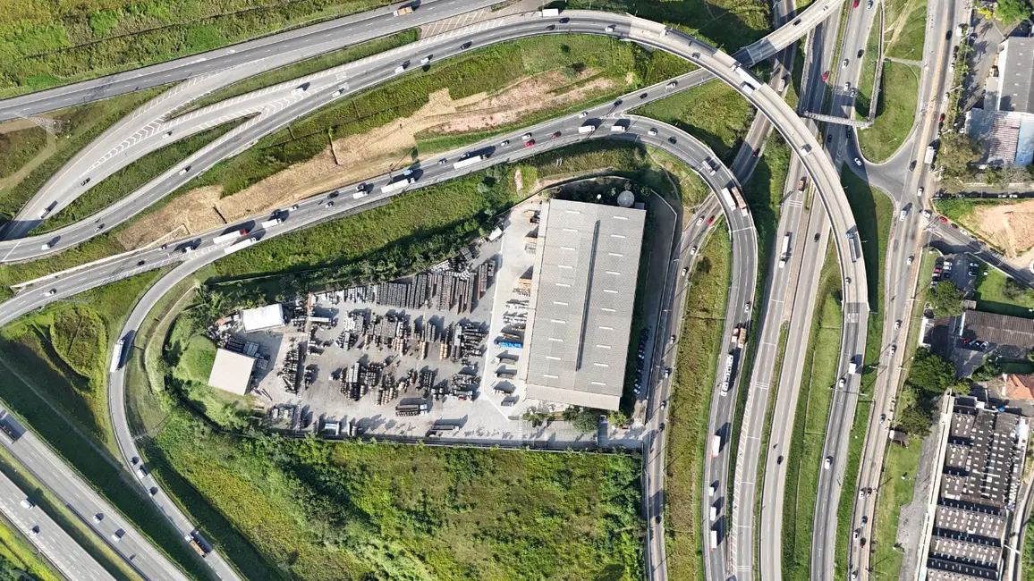 Foto 9 de Armazém / Galpão para alugar, 5176m2 em Jardim Vista Alegre, Embu Das Artes - SP