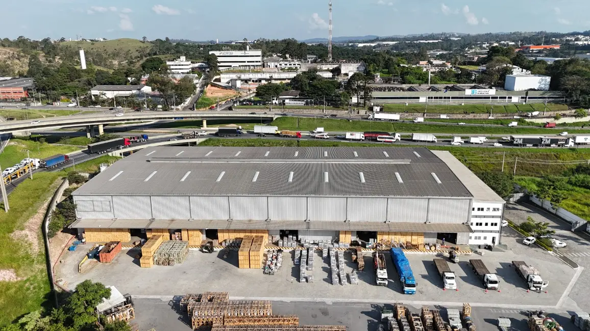 Foto 3 de Armazém / Galpão para alugar, 5176m2 em Jardim Vista Alegre, Embu Das Artes - SP