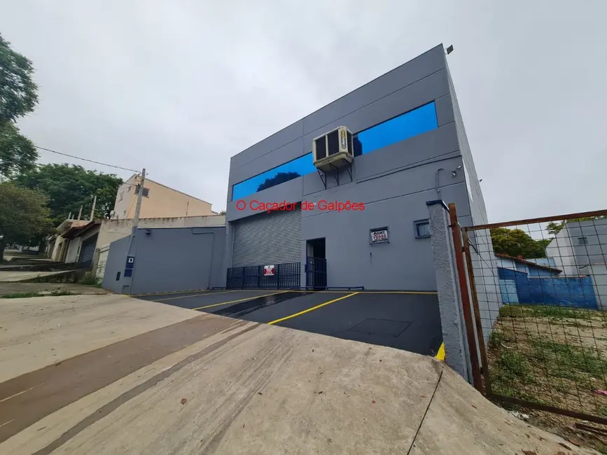Armazém / Galpão à venda e para alugar, 300m2 em Vila Hortência, Sorocaba - SP - imagem 3 Foto 3 de Armazém / Galpão à venda e para alugar, 300m2 em Vila Hortência, Sorocaba - SP