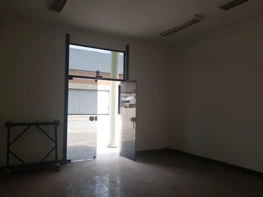 Foto 7 de Armazém / Galpão para alugar, 1000m2 em Jardim Ibiti do Paço, Sorocaba - SP