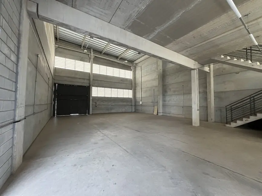 Armazém / Galpão para alugar, 608m2 em Vila Barão, Sorocaba - SP - imagem 8 Foto 8 de Armazém / Galpão para alugar, 608m2 em Vila Barão, Sorocaba - SP