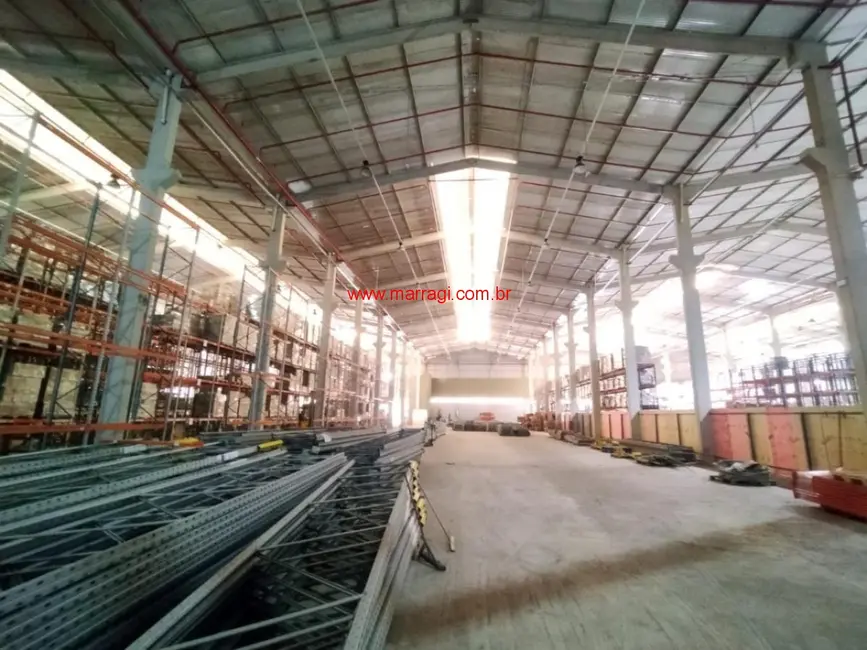 Foto 2 de Armazém / Galpão para alugar, 1618m2 em Ingahi, Itapevi - SP