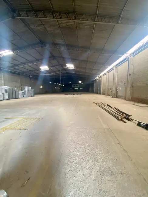Foto 2 de Armazém / Galpão para alugar, 2182m2 em Protestantes, Votorantim - SP