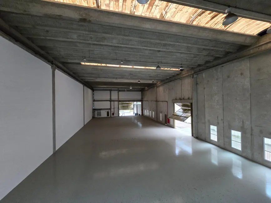 Armazém / Galpão para alugar, 1350m2 em Tamboré, Barueri - SP - imagem 5 Foto 5 de Armazém / Galpão para alugar, 1350m2 em Tamboré, Barueri - SP