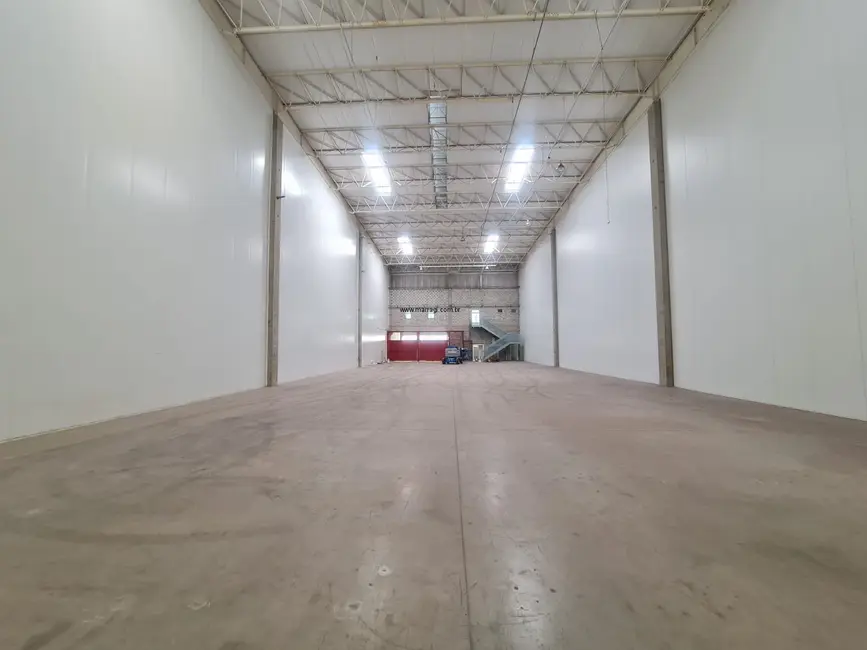 Armazém / Galpão para alugar, 1220m2 em Distrito Industrial, Jundiai - SP - imagem 3 Foto 3 de Armazém / Galpão para alugar, 1220m2 em Distrito Industrial, Jundiai - SP