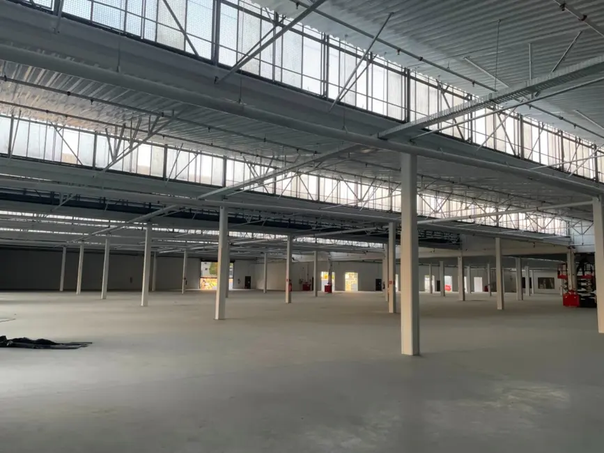 Foto 3 de Armazém / Galpão para alugar, 13000m2 em Jaguaré, São Paulo - SP
