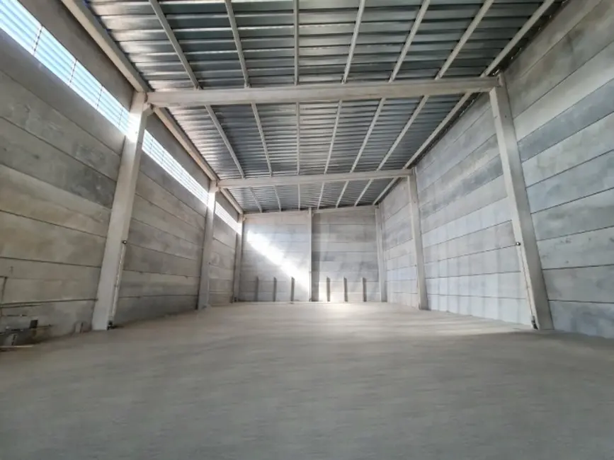 Armazém / Galpão para alugar, 850m2 em Éden, Sorocaba - SP - imagem 3 Foto 3 de Armazém / Galpão para alugar, 850m2 em Éden, Sorocaba - SP
