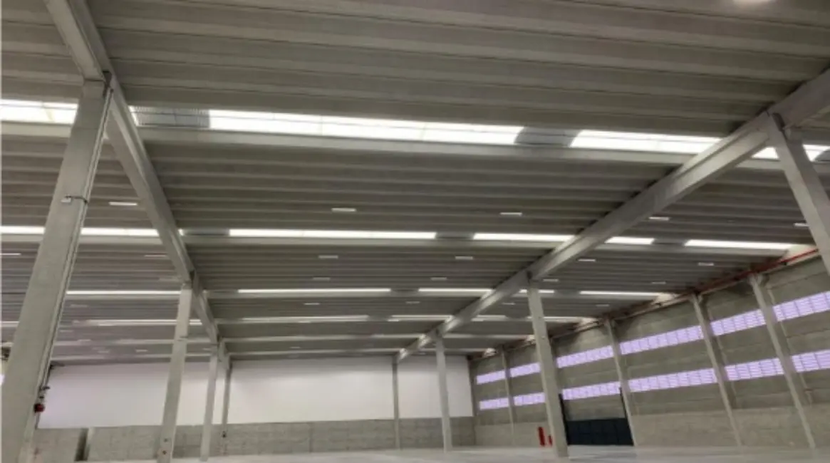 Armazém / Galpão para alugar, 2181m2 em km 18, Osasco - SP - imagem 4 Foto 4 de Armazém / Galpão para alugar, 2181m2 em km 18, Osasco - SP