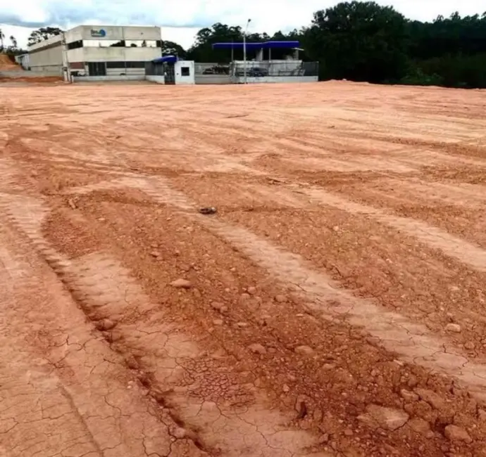 Foto 2 de Terreno / Lote à venda, 3743m2 em Iporanga, Sorocaba - SP
