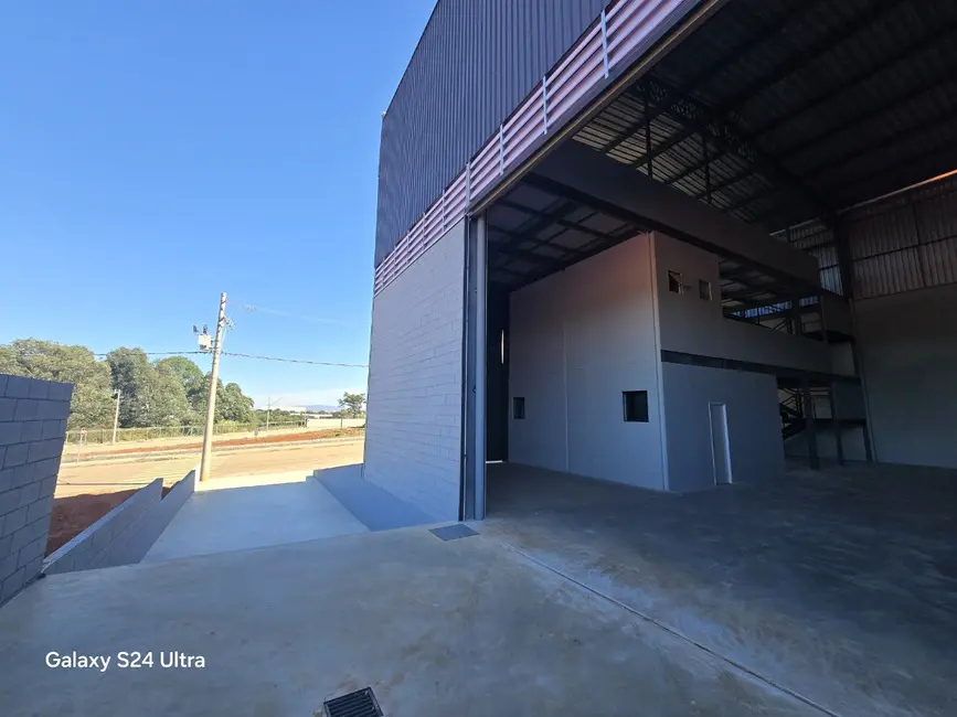 Armazém / Galpão à venda, 760m2 em Éden, Sorocaba - SP - imagem 9 Foto 9 de Armazém / Galpão à venda, 760m2 em Éden, Sorocaba - SP