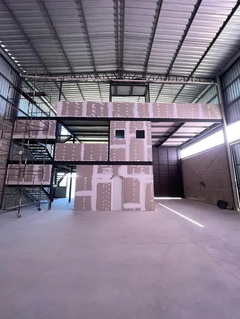 Foto 4 de Armazém / Galpão à venda e para alugar, 600m2 em Parque Empresarial das Mangueiras, Sorocaba - SP