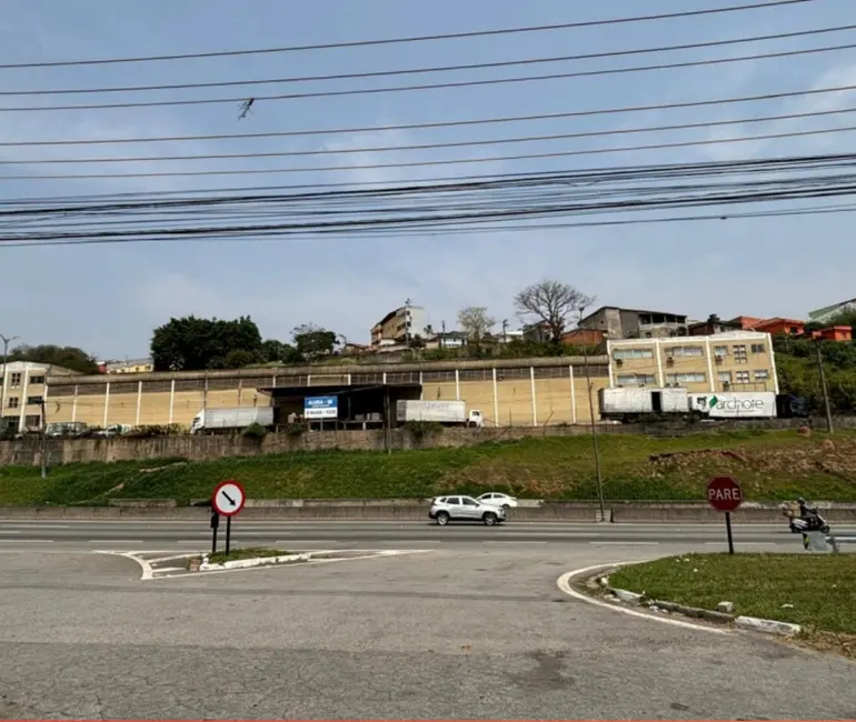 Foto 3 de Armazém / Galpão à venda, 2000m2 em Jardim Cláudio, Cotia - SP