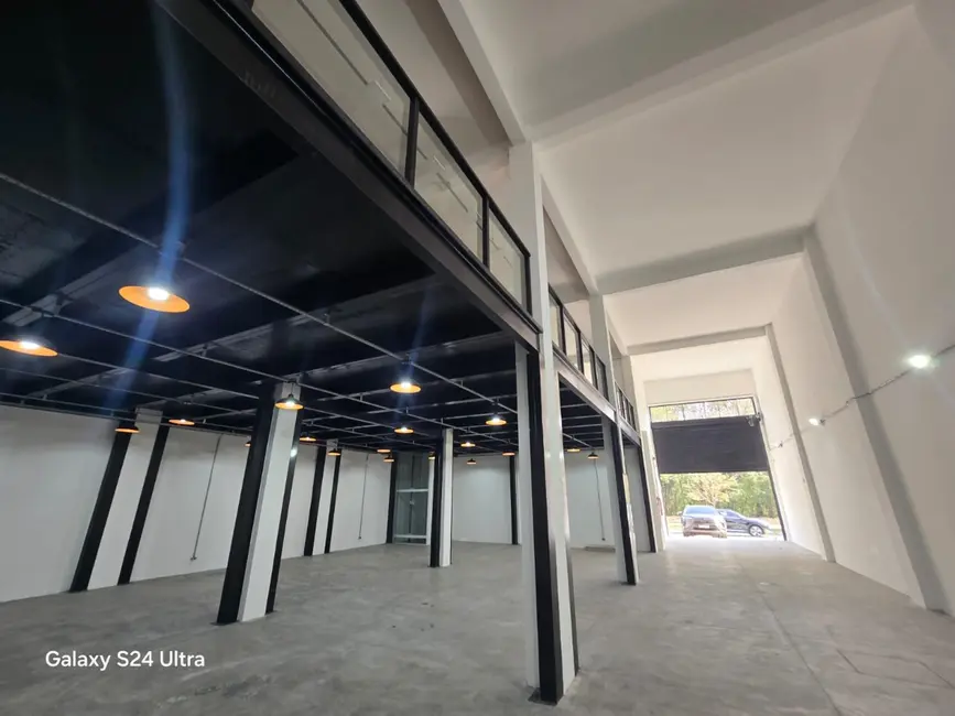 Foto 3 de Armazém / Galpão para alugar, 700m2 em Alphaville Empresarial, Barueri - SP