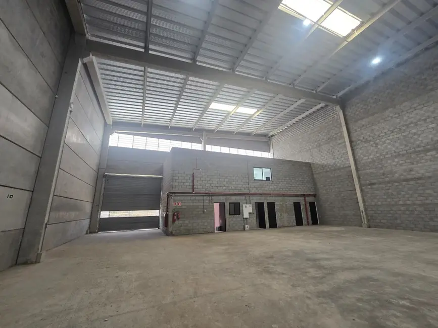 Foto 4 de Armazém / Galpão para alugar, 820m2 em Parque Empresarial das Mangueiras, Sorocaba - SP
