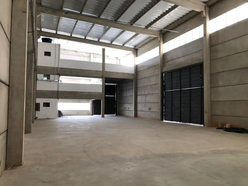 Foto 2 de Armazém / Galpão à venda, 590m2 em Parque Empresarial das Mangueiras, Sorocaba - SP