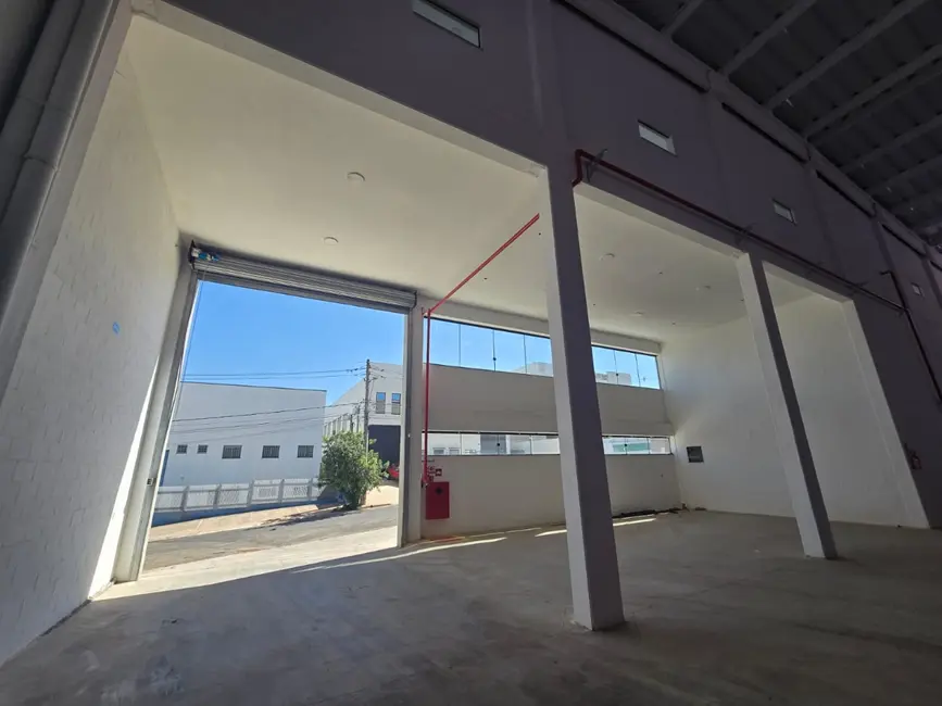 Armazém / Galpão para alugar, 1394m2 em Comercial Vitória Martini, Indaiatuba - SP - imagem 5 Foto 5 de Armazém / Galpão para alugar, 1394m2 em Comercial Vitória Martini, Indaiatuba - SP