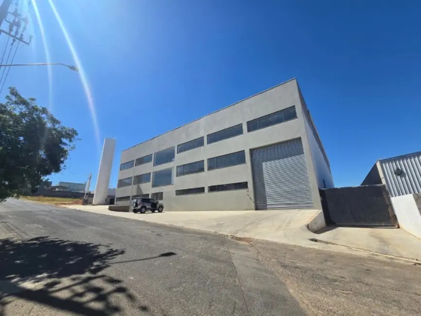 Armazém / Galpão para alugar, 1394m2 em Comercial Vitória Martini, Indaiatuba - SP - imagem 2 Foto 2 de Armazém / Galpão para alugar, 1394m2 em Comercial Vitória Martini, Indaiatuba - SP