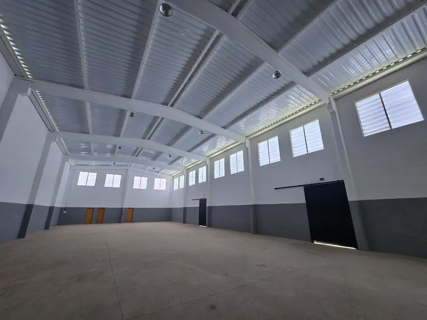 Armazém / Galpão para alugar, 530m2 em Europark Comercial, Indaiatuba - SP - imagem 3 Foto 3 de Armazém / Galpão para alugar, 530m2 em Europark Comercial, Indaiatuba - SP