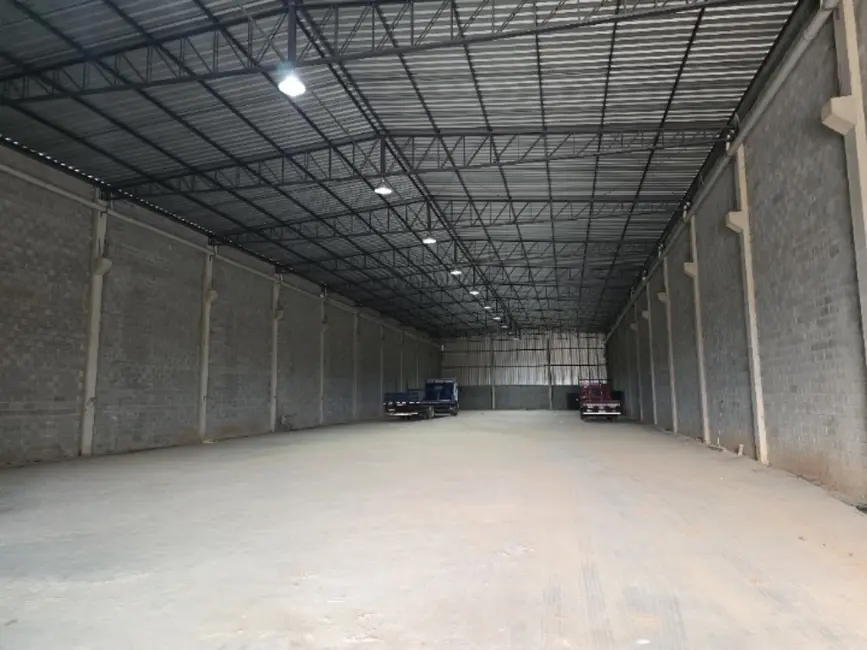 Armazém / Galpão para alugar, 1600m2 em Salto De Pirapora - SP - imagem 1 Foto 1 de Armazém / Galpão para alugar, 1600m2 em Salto De Pirapora - SP