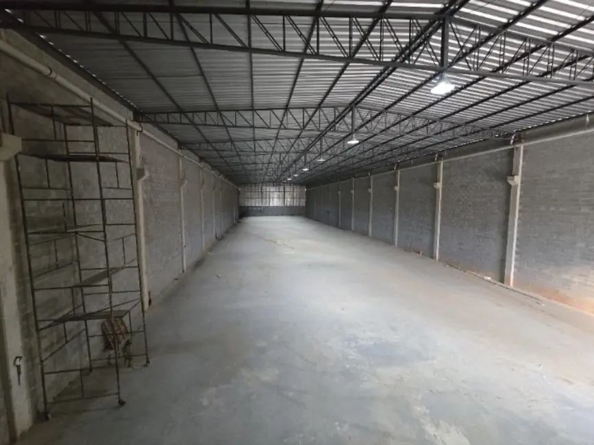 Armazém / Galpão para alugar, 1600m2 em Salto De Pirapora - SP - imagem 3 Foto 3 de Armazém / Galpão para alugar, 1600m2 em Salto De Pirapora - SP