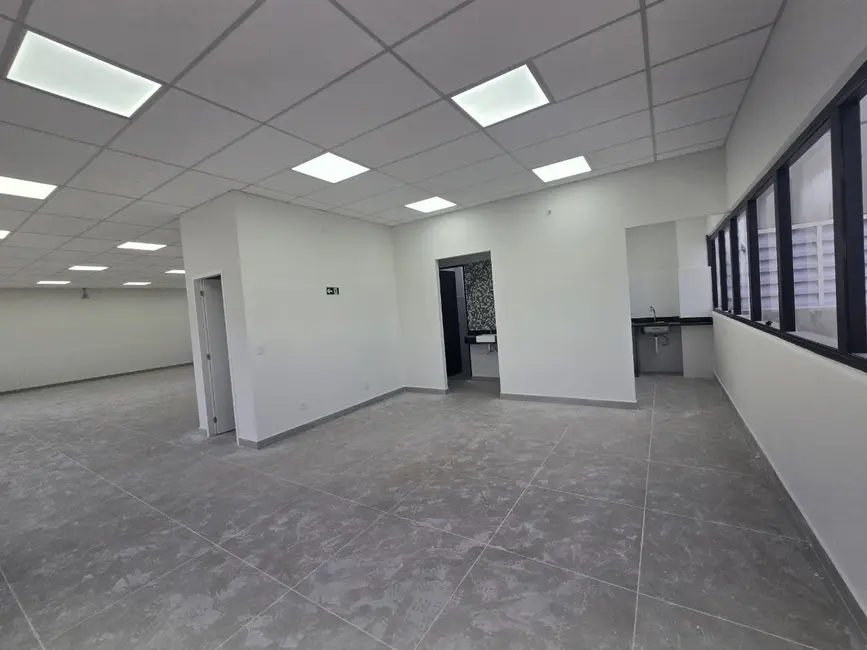 Armazém / Galpão para alugar, 750m2 em Éden, Sorocaba - SP - imagem 5 Foto 5 de Armazém / Galpão para alugar, 750m2 em Éden, Sorocaba - SP