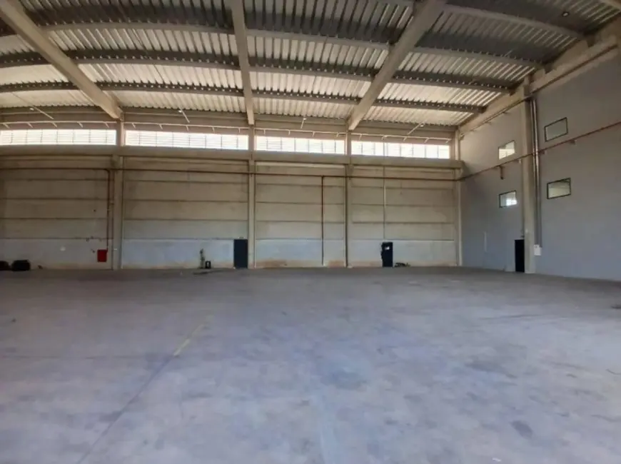 Foto 4 de Armazém / Galpão para alugar, 2620m2 em Zona Industrial, Sorocaba - SP