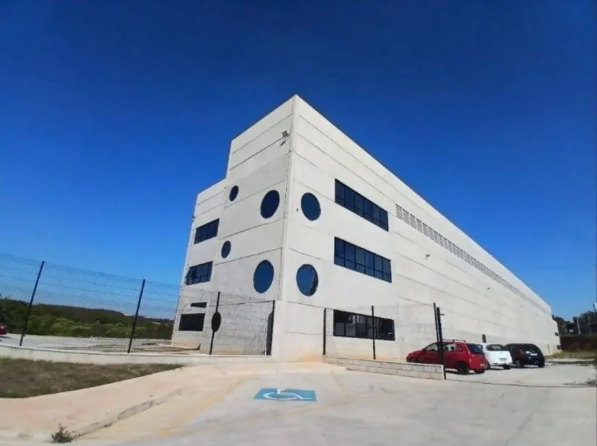 Foto 2 de Armazém / Galpão para alugar, 2620m2 em Zona Industrial, Sorocaba - SP