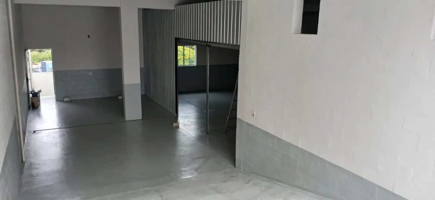 Armazém / Galpão para alugar, 200m2 em Jardim Europa, Sorocaba - SP - imagem 5 Foto 5 de Armazém / Galpão para alugar, 200m2 em Jardim Europa, Sorocaba - SP