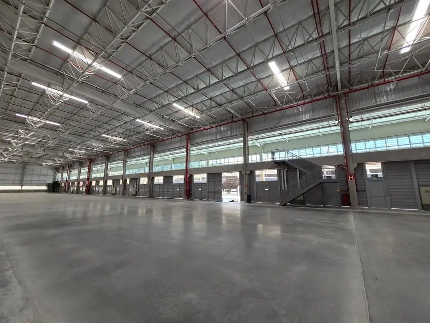 Foto 9 de Armazém / Galpão para alugar, 15222m2 em Quinhaú, Embu Das Artes - SP