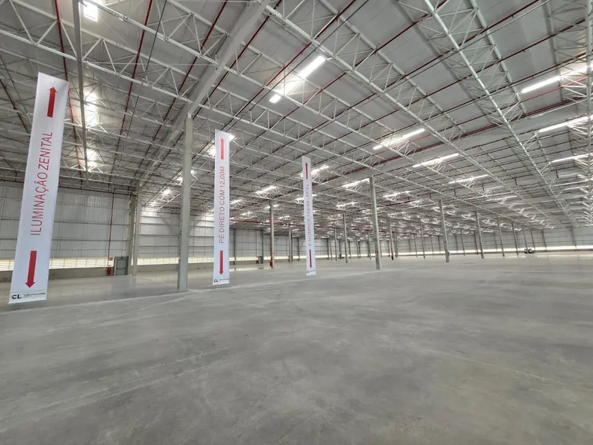 Foto 4 de Armazém / Galpão para alugar, 8342m2 em Quinhaú, Embu Das Artes - SP