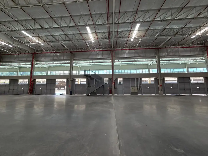 Foto 5 de Armazém / Galpão para alugar, 8342m2 em Quinhaú, Embu Das Artes - SP