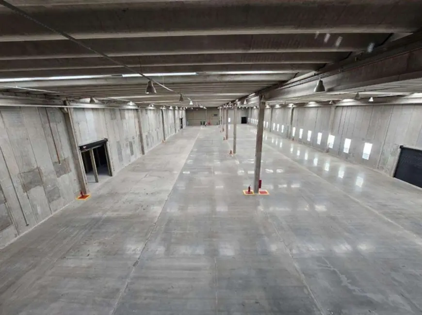 Armazém / Galpão para alugar, 7997m2 em Tamboré, Barueri - SP - imagem 1 Foto 1 de Armazém / Galpão para alugar, 7997m2 em Tamboré, Barueri - SP