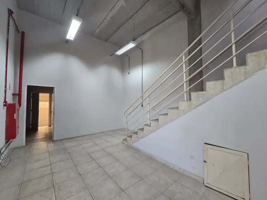 Foto 9 de Armazém / Galpão para alugar, 689m2 em Iporanga, Sorocaba - SP