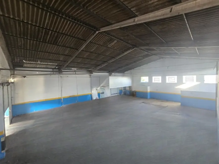 Armazém / Galpão à venda e para alugar, 400m2 em Vila Lucy, Sorocaba - SP - imagem 3 Foto 3 de Armazém / Galpão à venda e para alugar, 400m2 em Vila Lucy, Sorocaba - SP