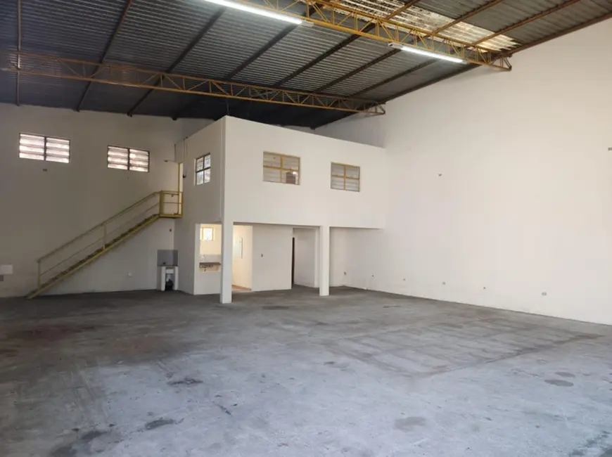 Foto 1 de Armazém / Galpão para alugar, 320m2 em Recreio Marajoara, Sorocaba - SP