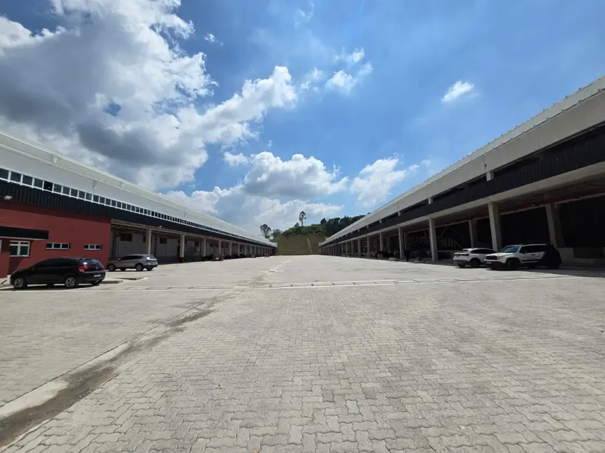 Foto 4 de Armazém / Galpão para alugar, 1075m2 em Quinhaú, Embu Das Artes - SP