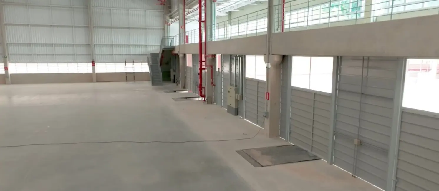 Foto 8 de Armazém / Galpão para alugar, 1075m2 em Quinhaú, Embu Das Artes - SP