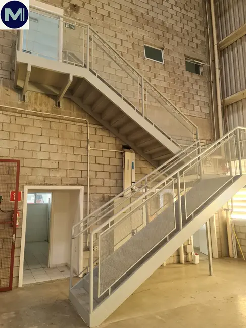 Foto 9 de Armazém / Galpão para alugar, 828m2 em Embu Das Artes - SP