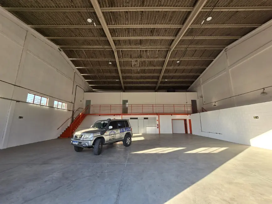 Foto 3 de Armazém / Galpão para alugar, 375m2 em Zona Industrial, Sorocaba - SP