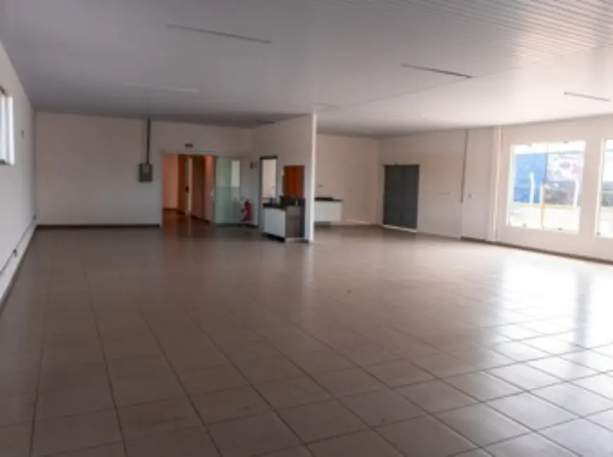 Foto 9 de Armazém / Galpão com 4 quartos para alugar, 6000m2 em Iporanga, Sorocaba - SP