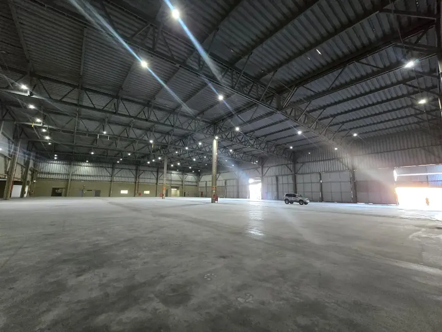 Foto 2 de Armazém / Galpão com 4 quartos para alugar, 6000m2 em Iporanga, Sorocaba - SP