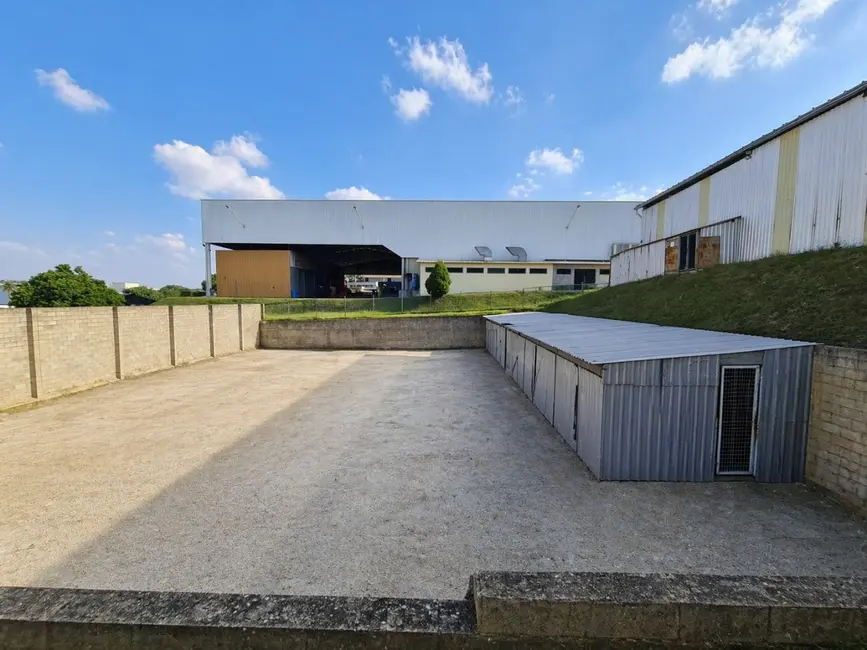 Foto 6 de Armazém / Galpão para alugar, 1600m2 em Zona Industrial, Sorocaba - SP