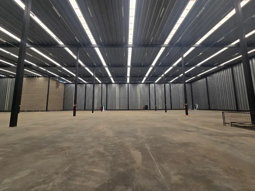 Foto 1 de Armazém / Galpão para alugar, 2330m2 em Itavuvu, Sorocaba - SP