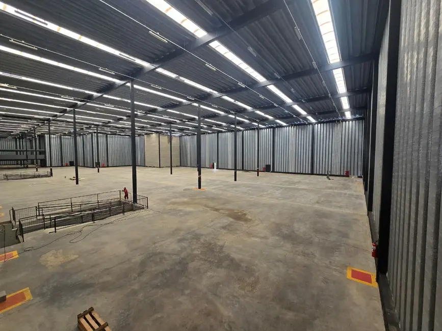 Foto 3 de Armazém / Galpão para alugar, 2330m2 em Itavuvu, Sorocaba - SP