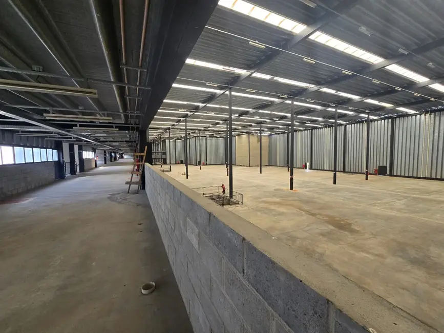 Armazém / Galpão para alugar, 970m2 em Itavuvu, Sorocaba - SP - imagem 8 Foto 8 de Armazém / Galpão para alugar, 970m2 em Itavuvu, Sorocaba - SP