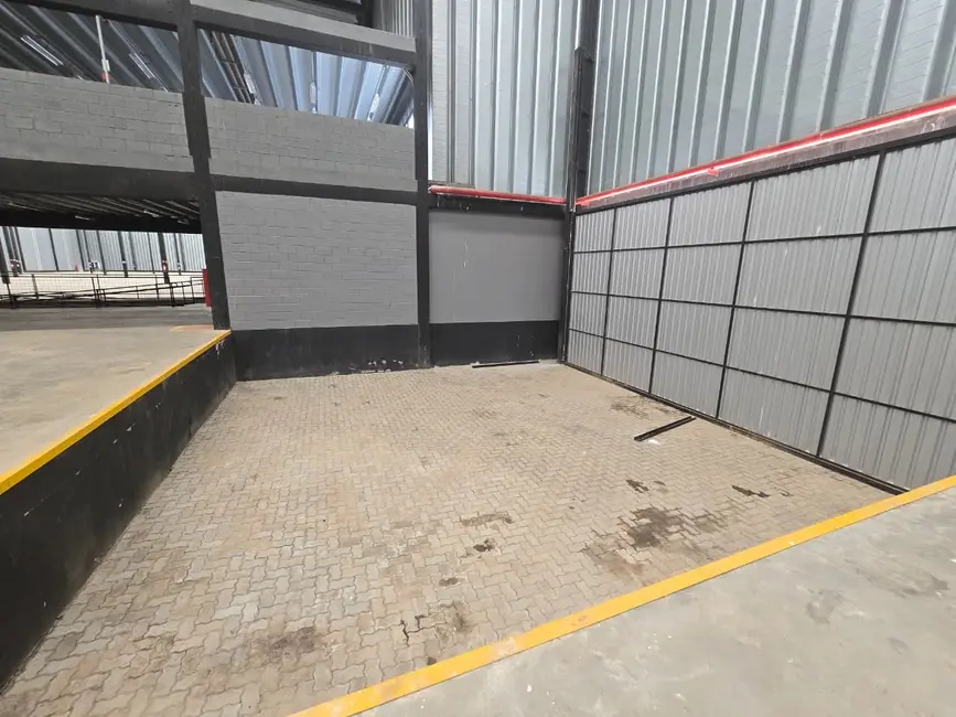 Armazém / Galpão para alugar, 970m2 em Itavuvu, Sorocaba - SP - imagem 6 Foto 6 de Armazém / Galpão para alugar, 970m2 em Itavuvu, Sorocaba - SP