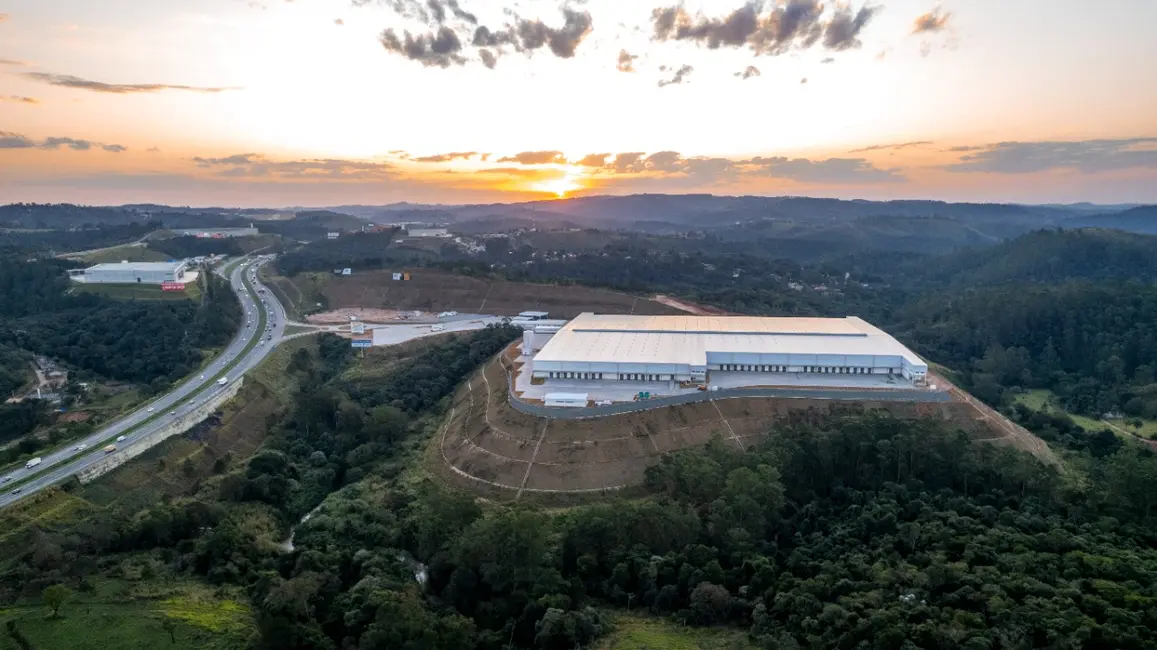 Foto 4 de Armazém / Galpão para alugar, 8382m2 em Sao Roque - SP