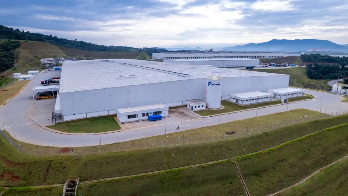 Foto 8 de Armazém / Galpão para alugar, 8100m2 em Extrema - MG
